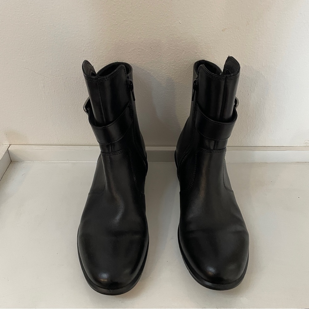Ecco Black Ankle Booties
